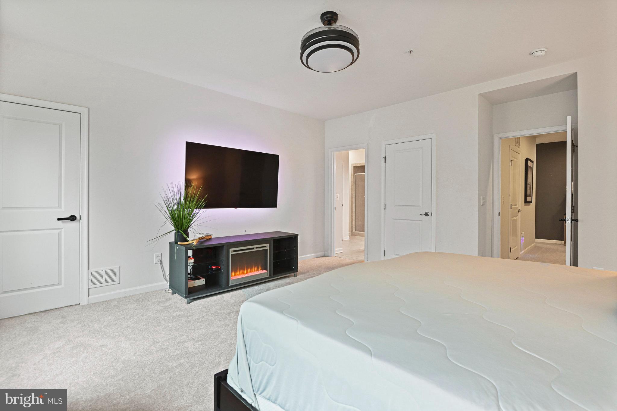 HEATHCOTE COMMONS - Residential