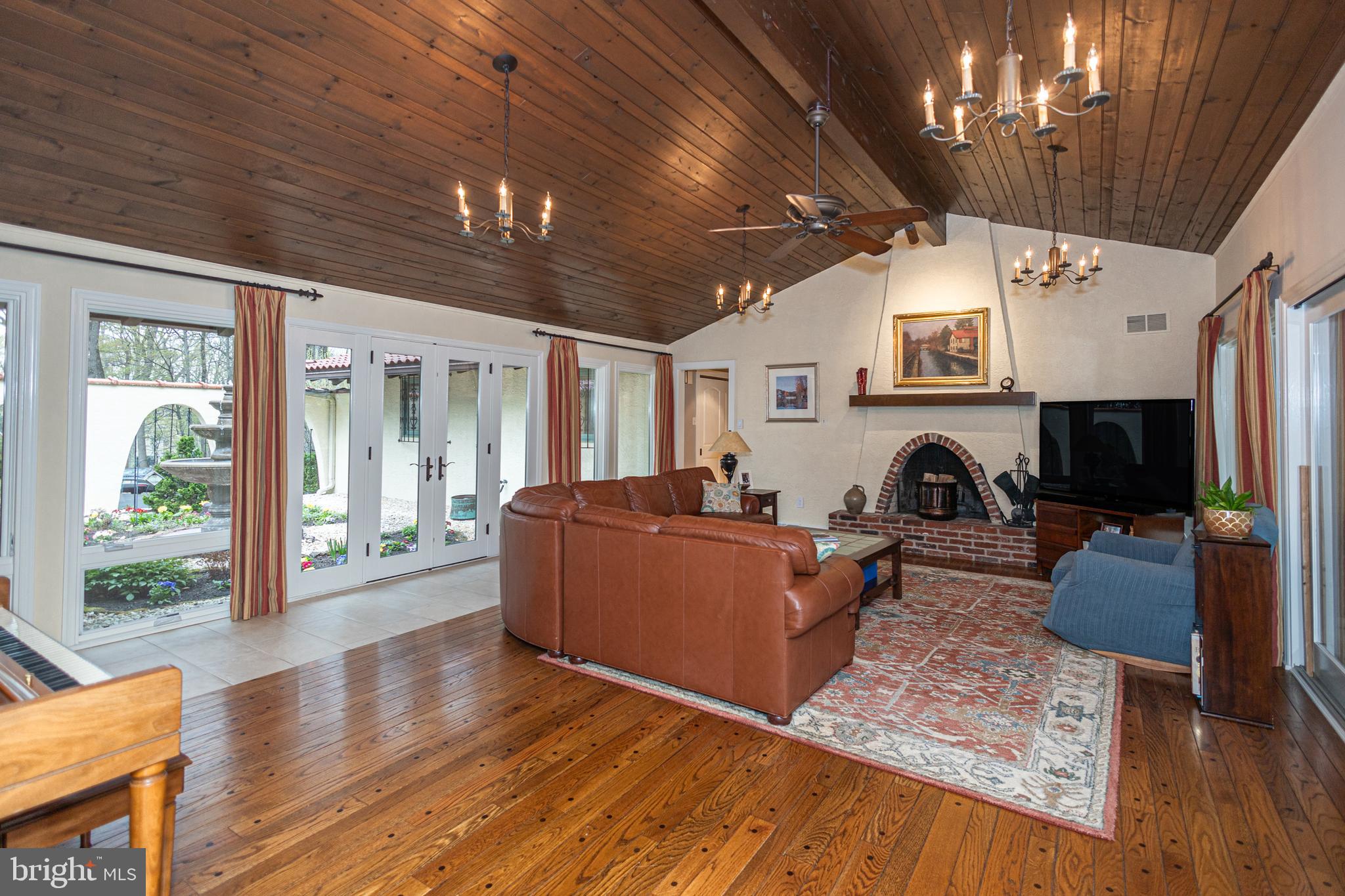 RED FOX FARMS - Residential