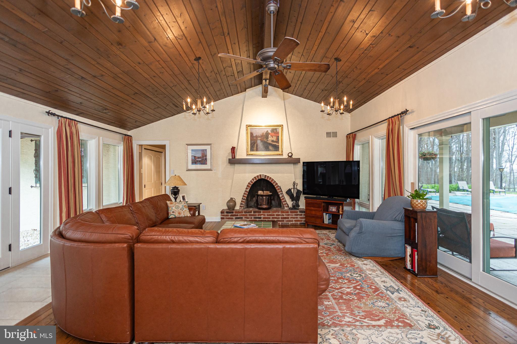 RED FOX FARMS - Residential