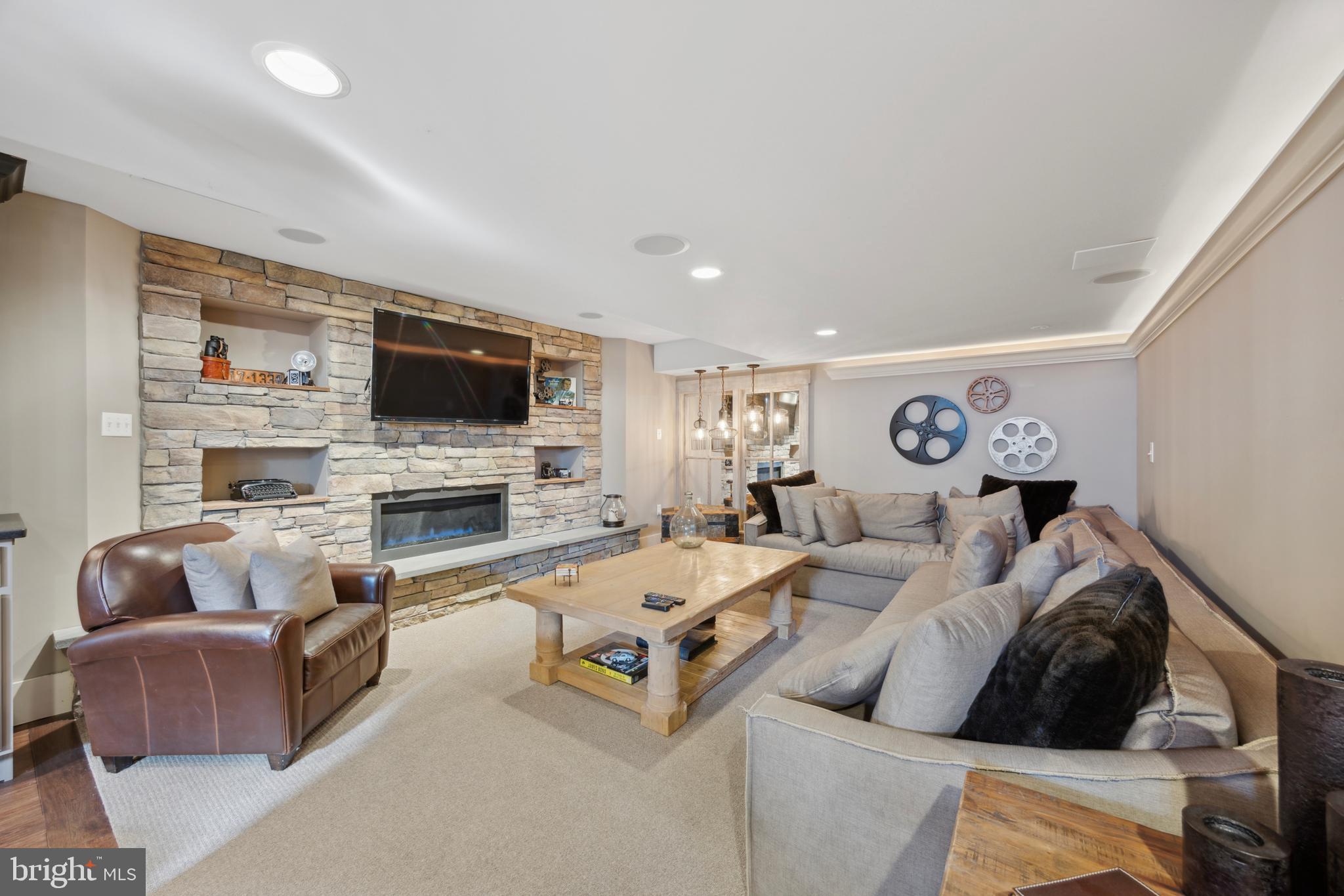 BLUE BELL CC - Residential