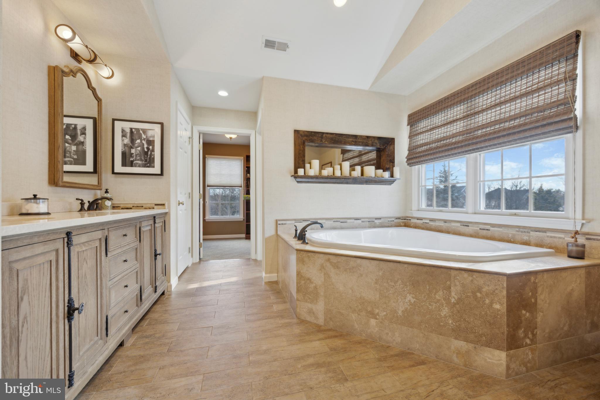 BLUE BELL CC - Residential