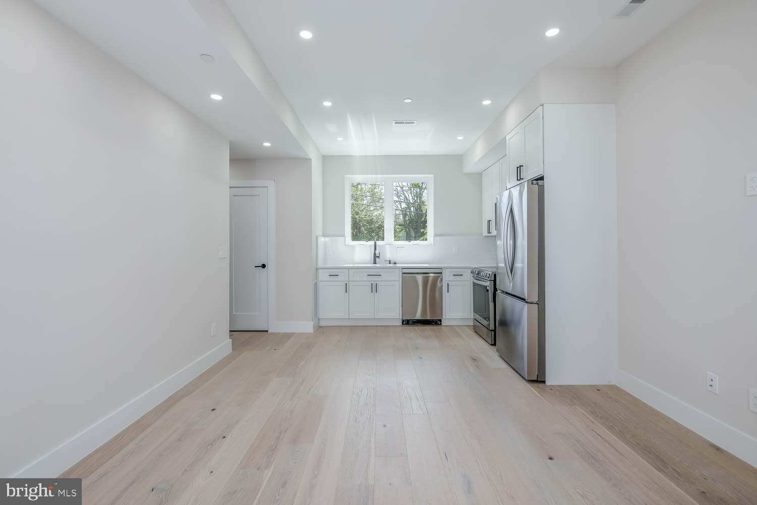 722 KENYON STREET NW 3