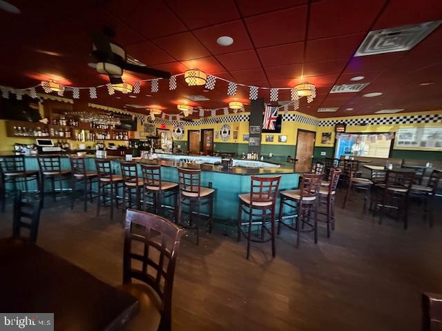 LOGAN SQ - Commercial Sale