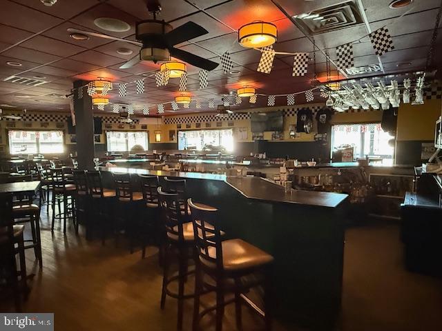 LOGAN SQ - Commercial Sale