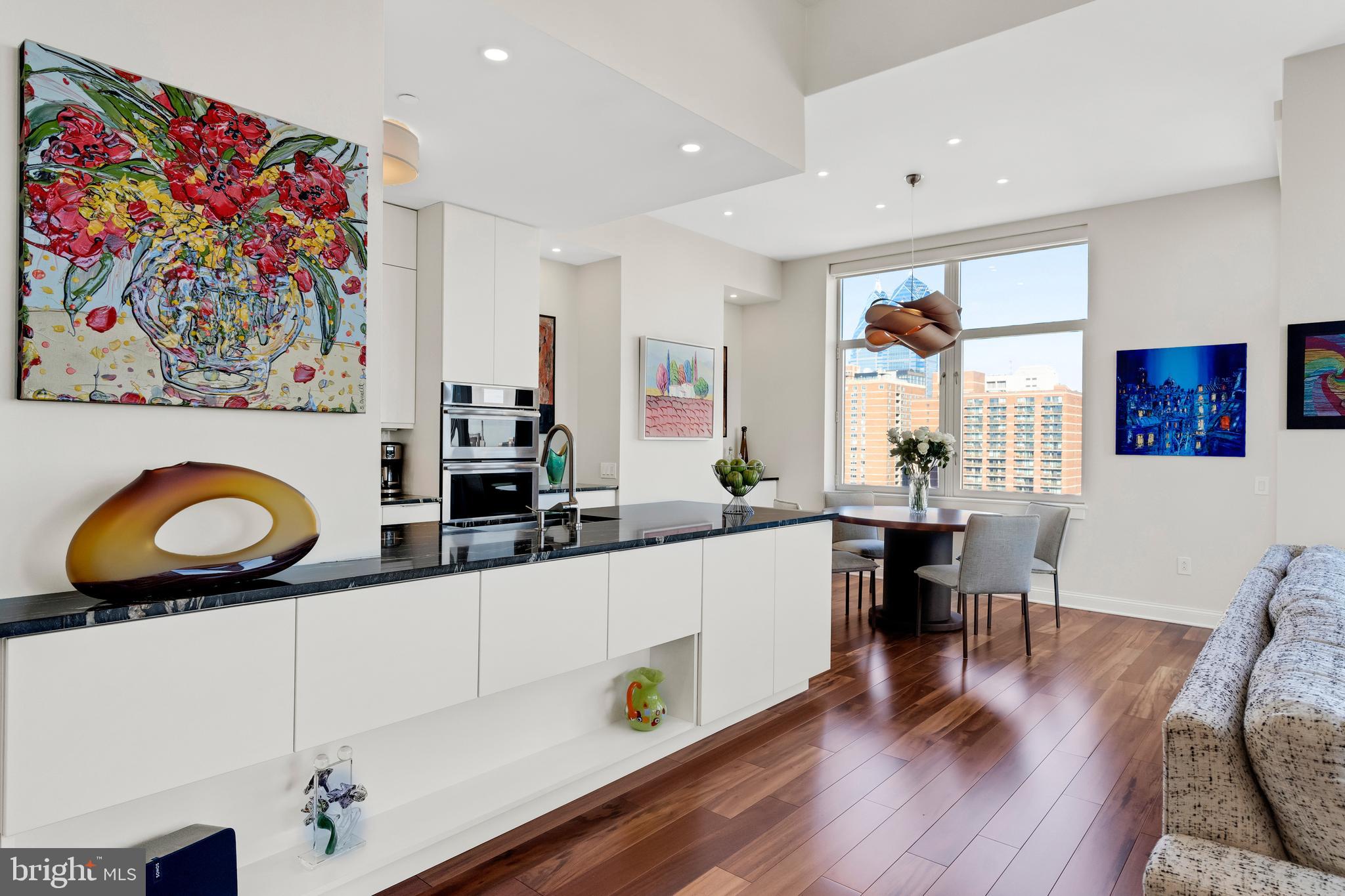 AVENUE OF THE ARTS - Residential