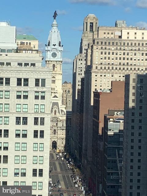 AVENUE OF THE ARTS - Residential