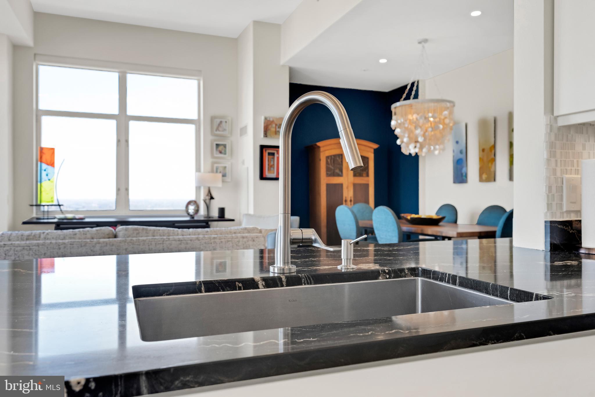 AVENUE OF THE ARTS - Residential