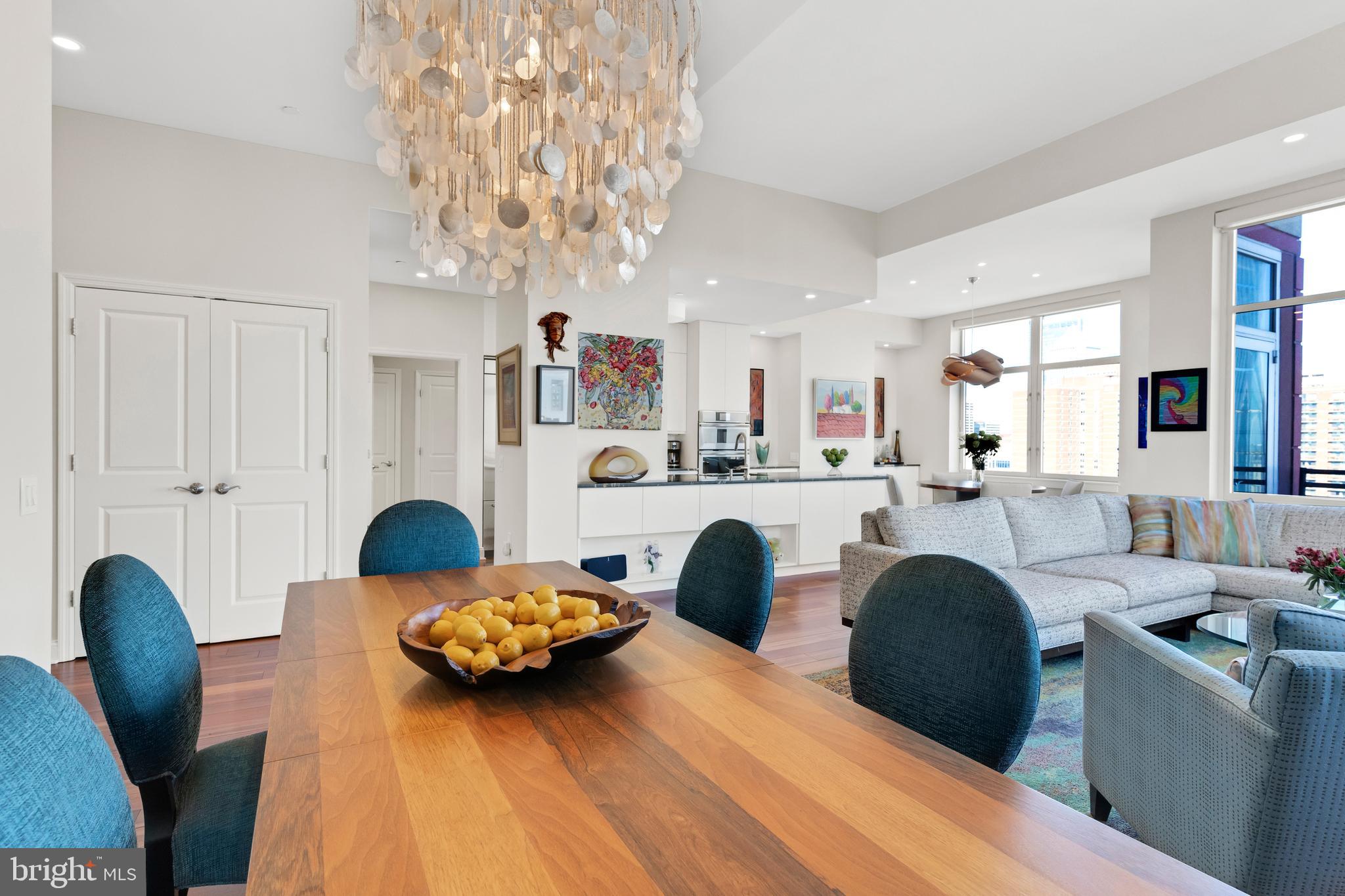 AVENUE OF THE ARTS - Residential