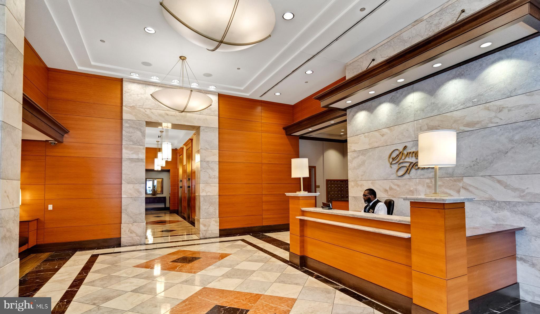 AVENUE OF THE ARTS - Residential