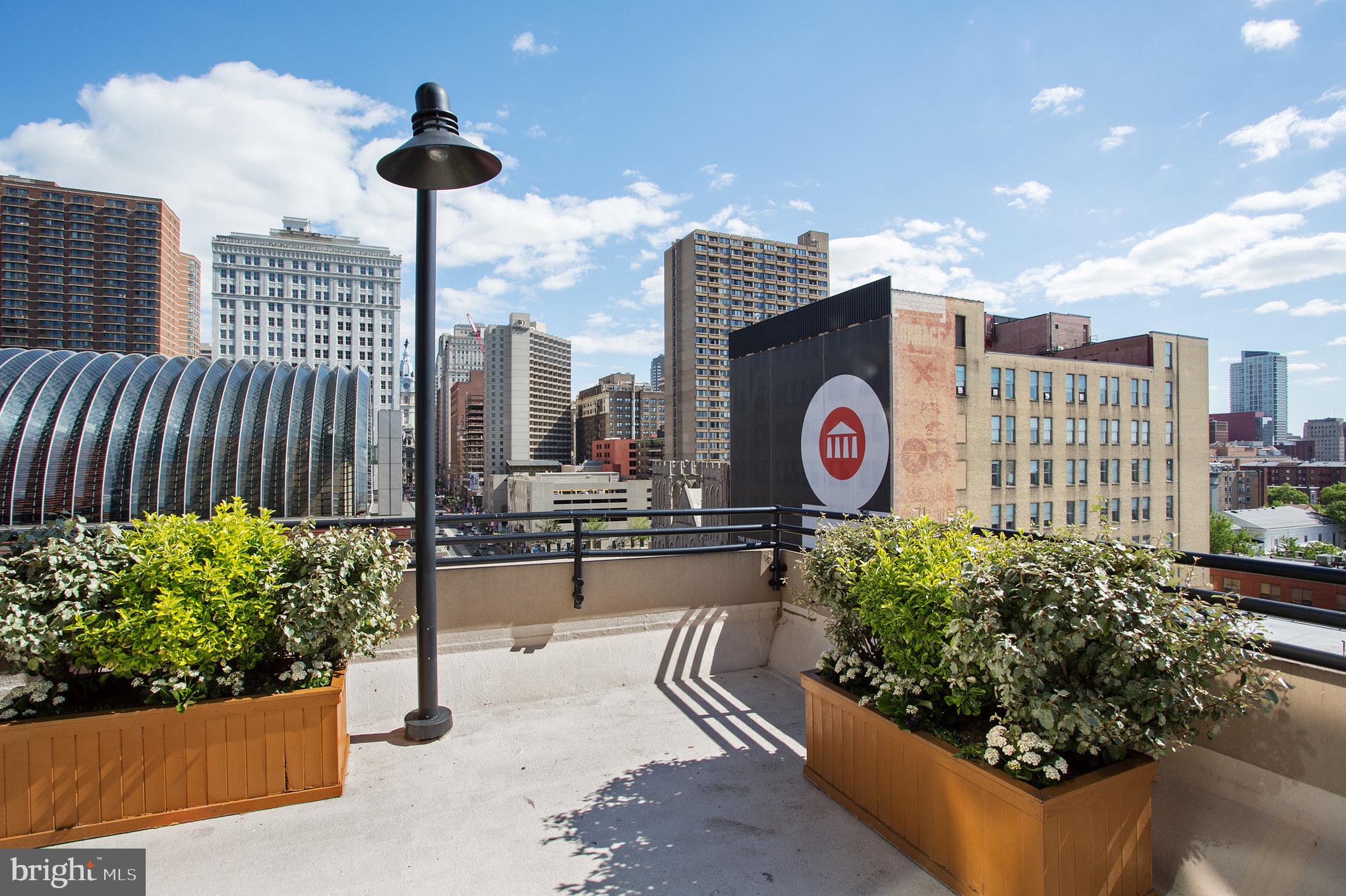 AVENUE OF THE ARTS - Residential