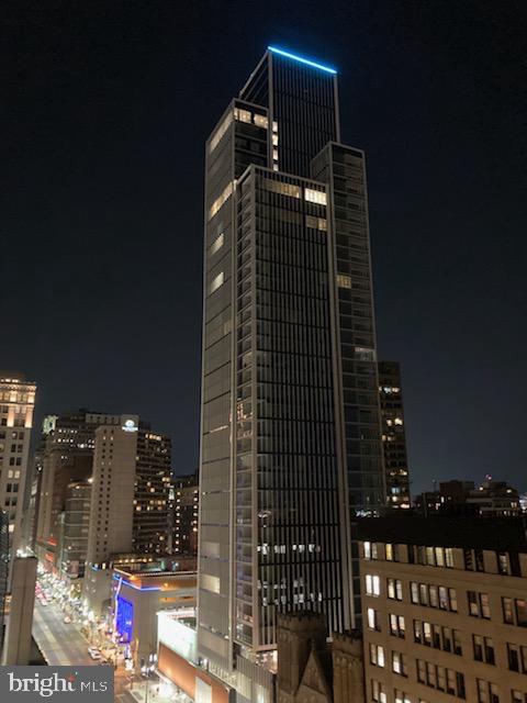 AVENUE OF THE ARTS - Residential