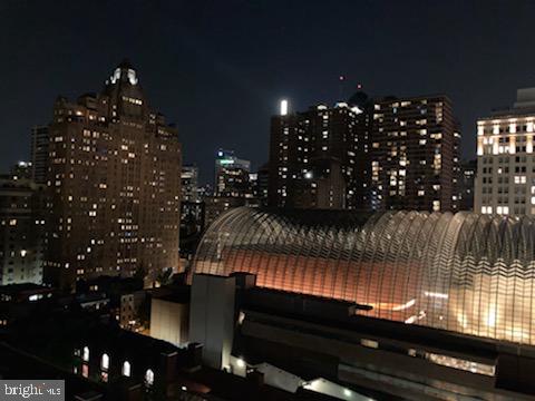 AVENUE OF THE ARTS - Residential