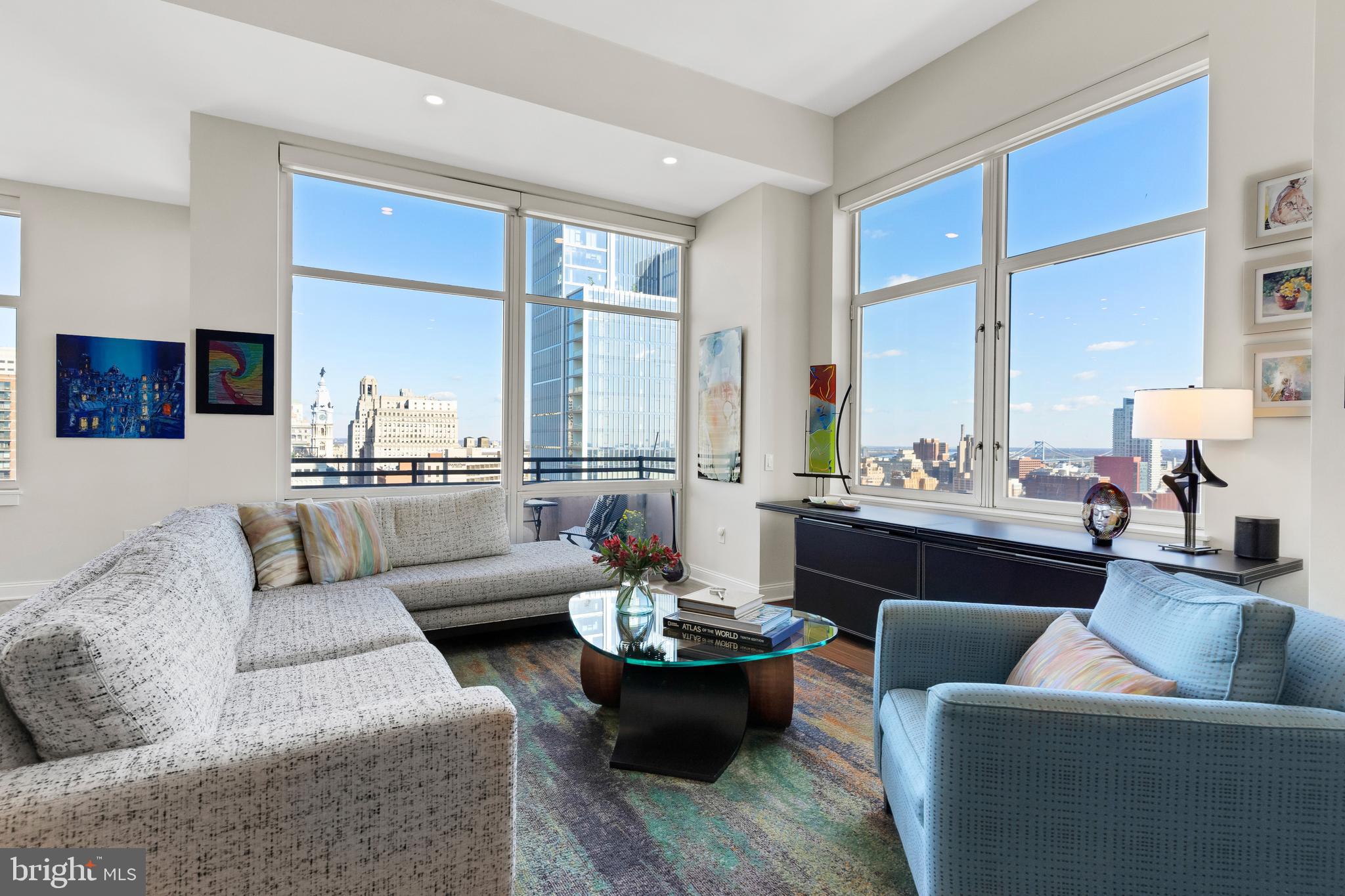 AVENUE OF THE ARTS - Residential