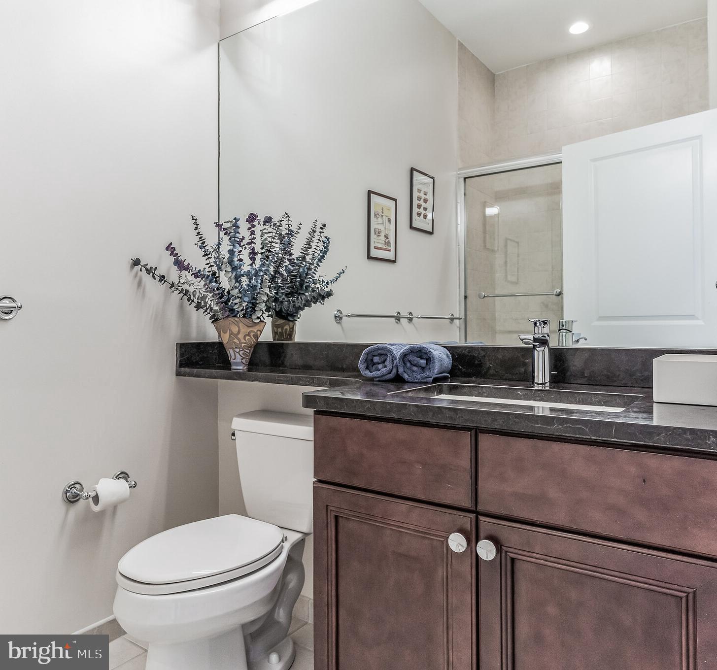 AVENUE OF THE ARTS - Residential