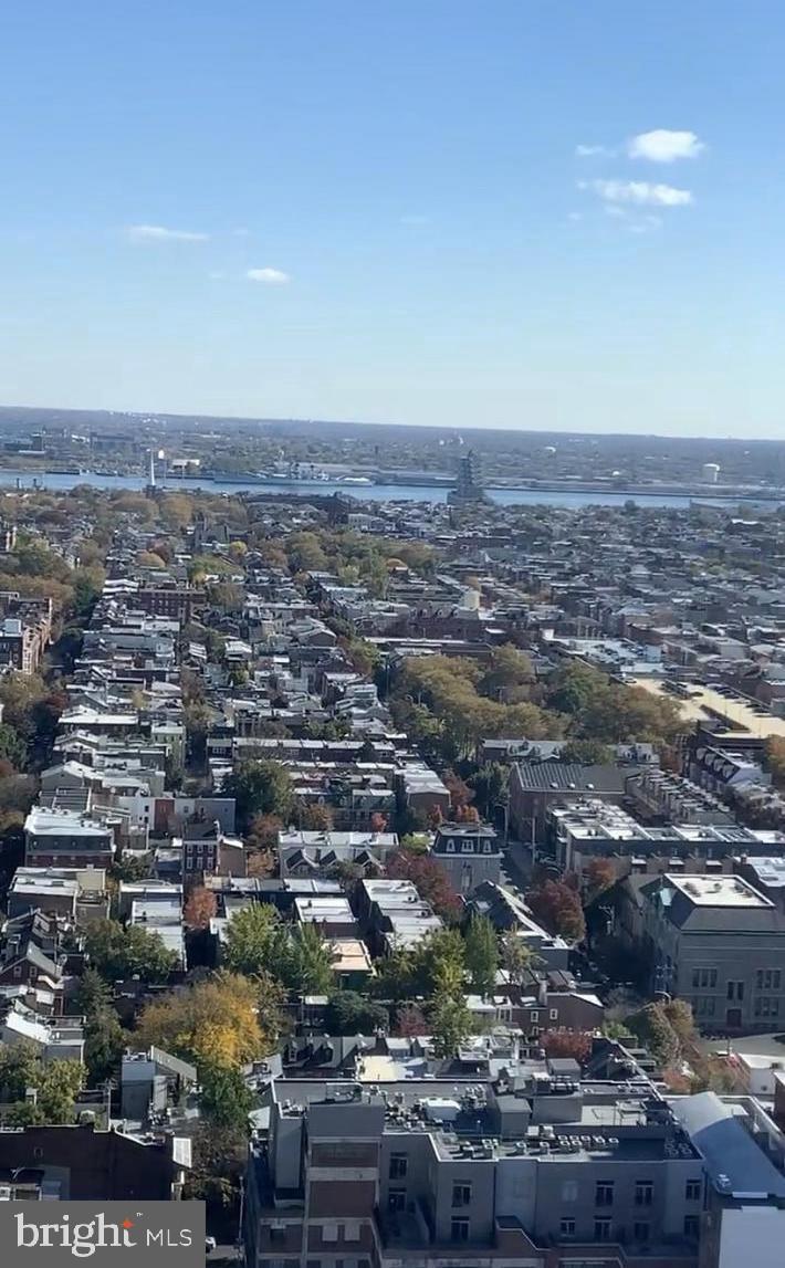 AVENUE OF THE ARTS - Residential