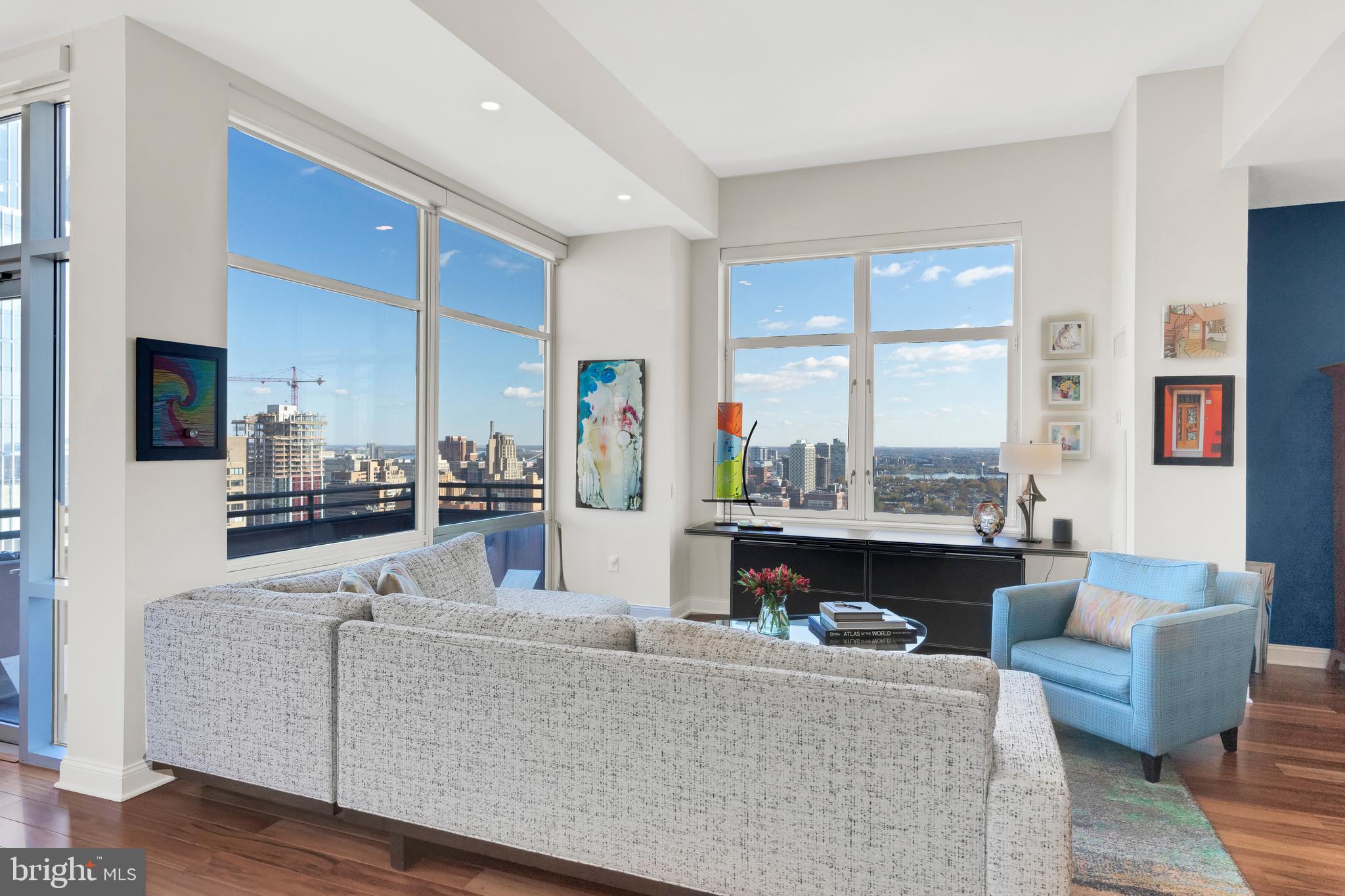 AVENUE OF THE ARTS - Residential