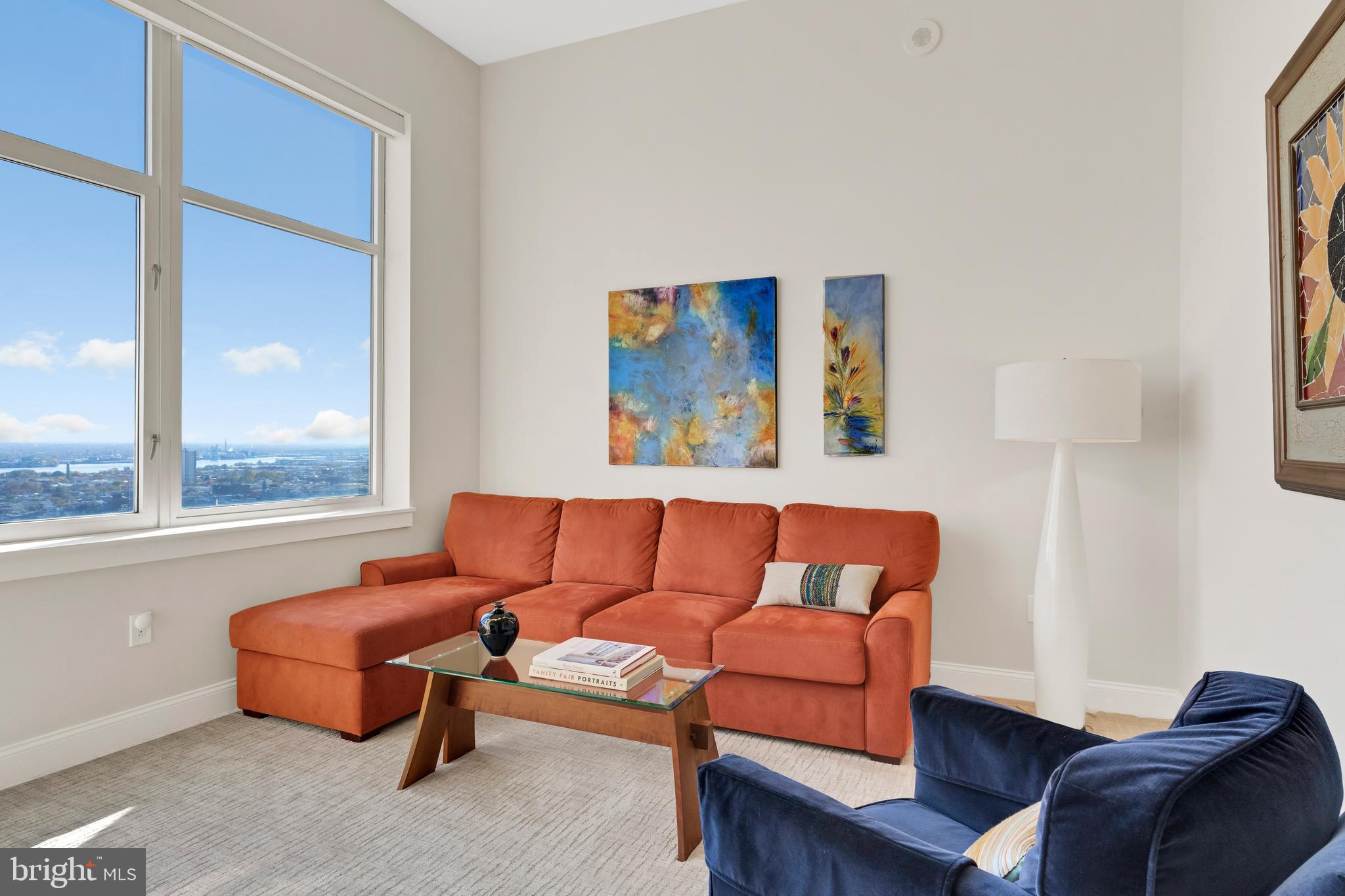 AVENUE OF THE ARTS - Residential