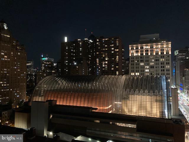 AVENUE OF THE ARTS - Residential