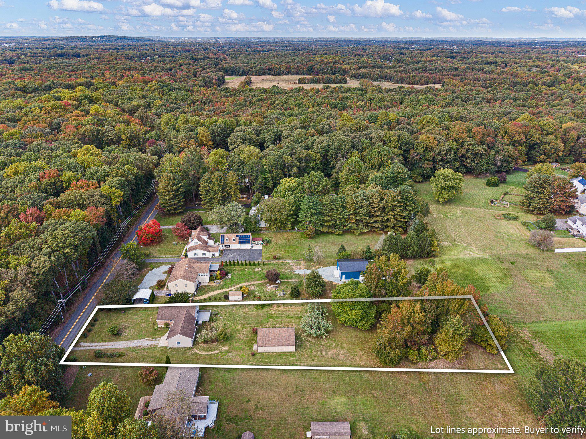 961 WOODS ROAD