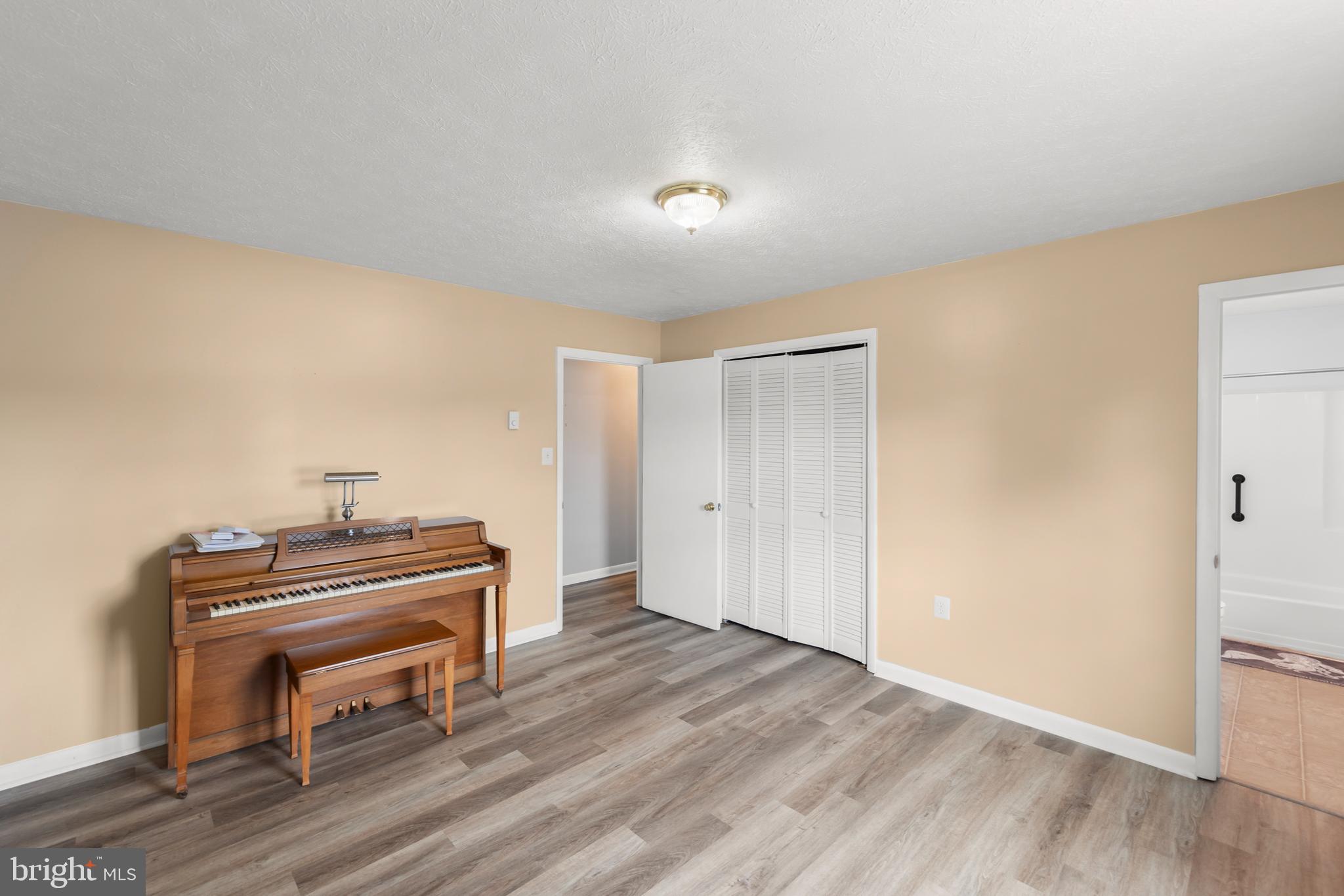 VILLAGE AT LAKESIDE - Residential