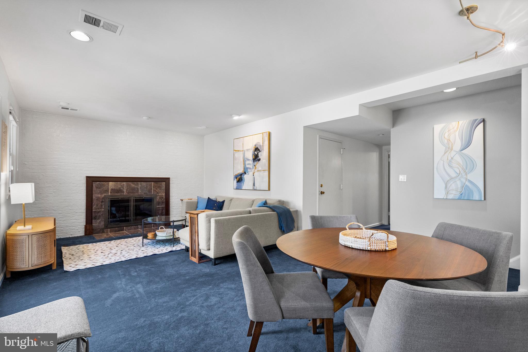 DOVER BALMORAL RIVERWOOD - Residential