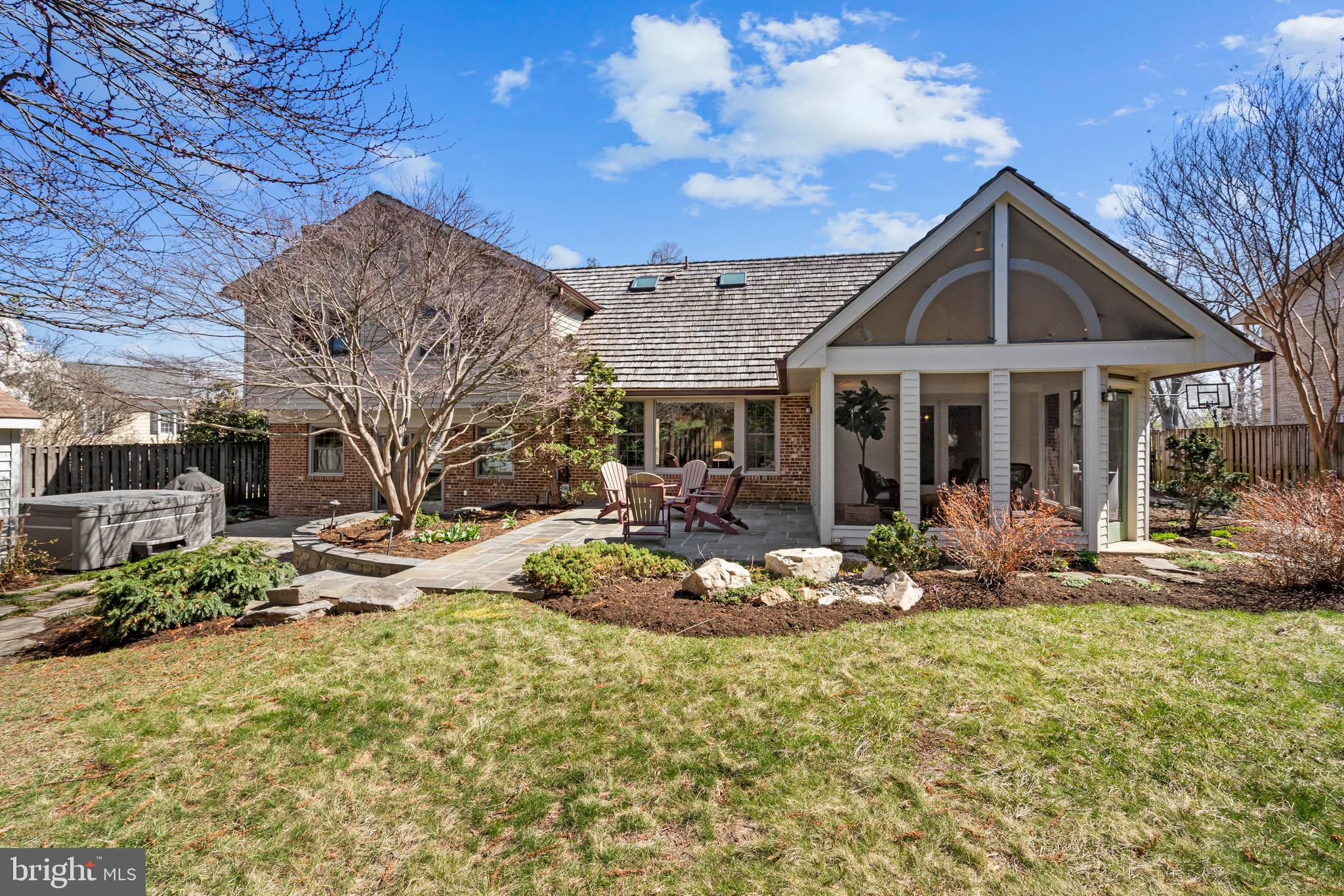 DOVER BALMORAL RIVERWOOD - Residential