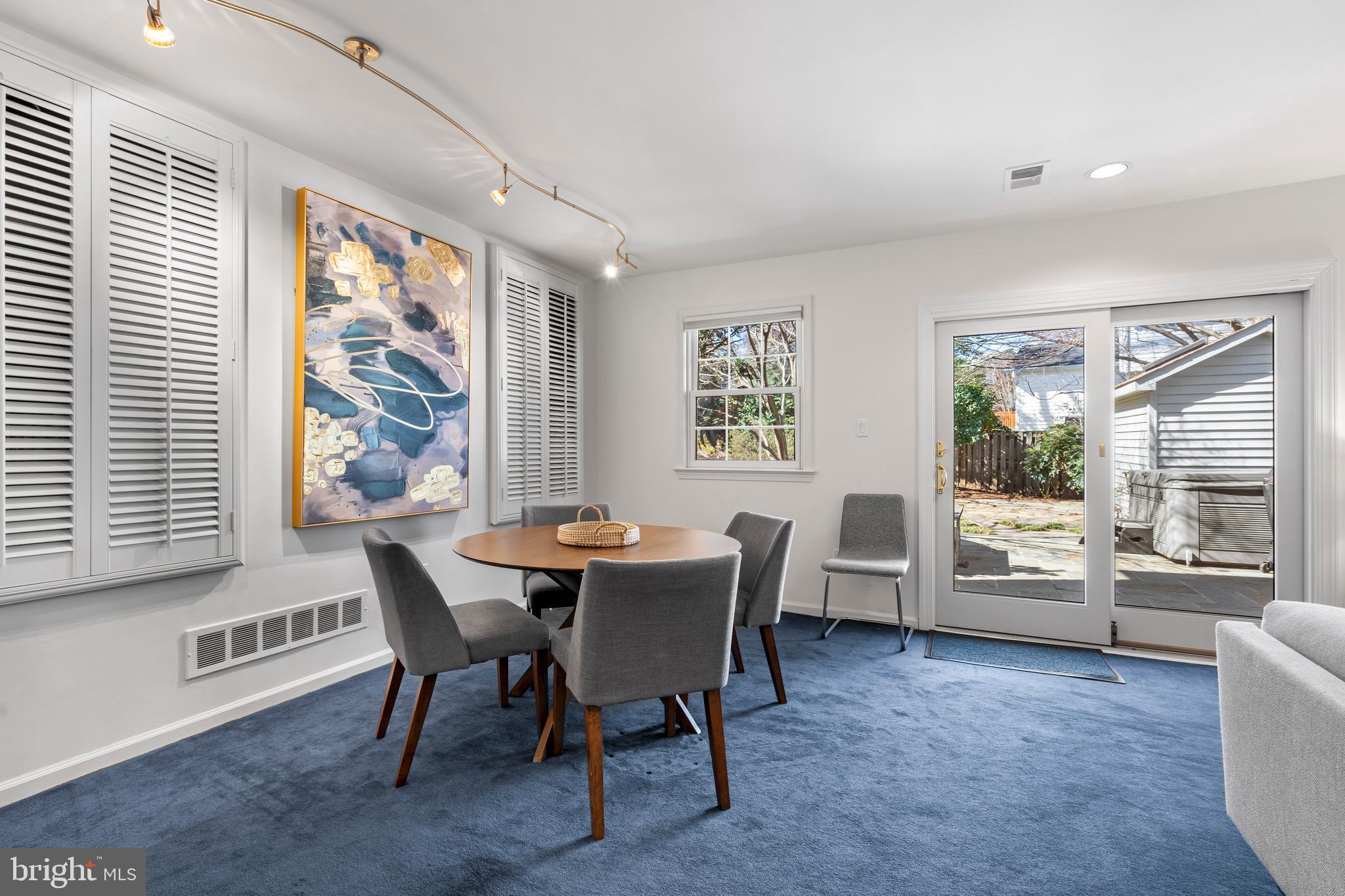 DOVER BALMORAL RIVERWOOD - Residential