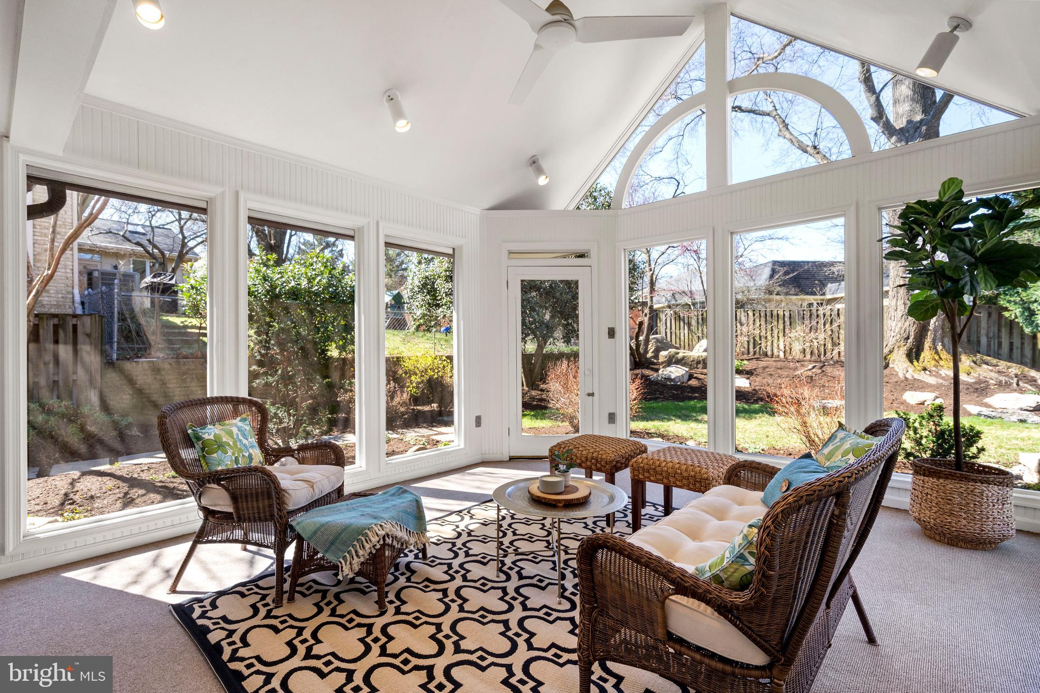 DOVER BALMORAL RIVERWOOD - Residential