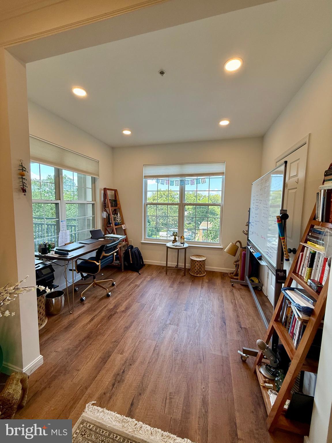 3021 NICOSH CIRCLE 1406