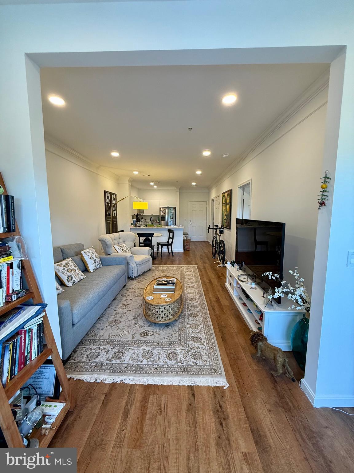 3021 NICOSH CIRCLE 1406