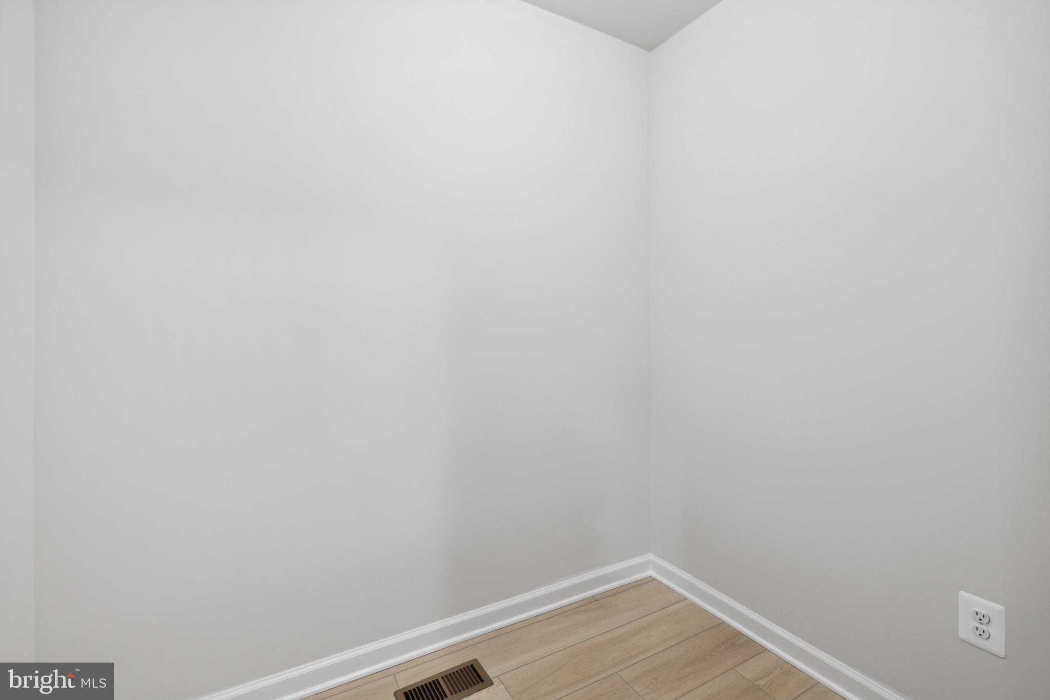 HAMMAKER HILLS - Residential