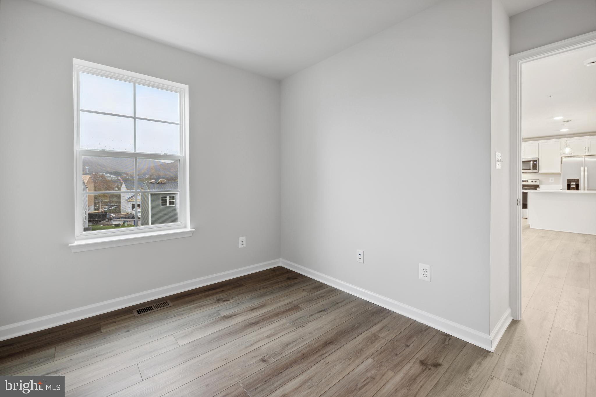 HAMMAKER HILLS - Residential