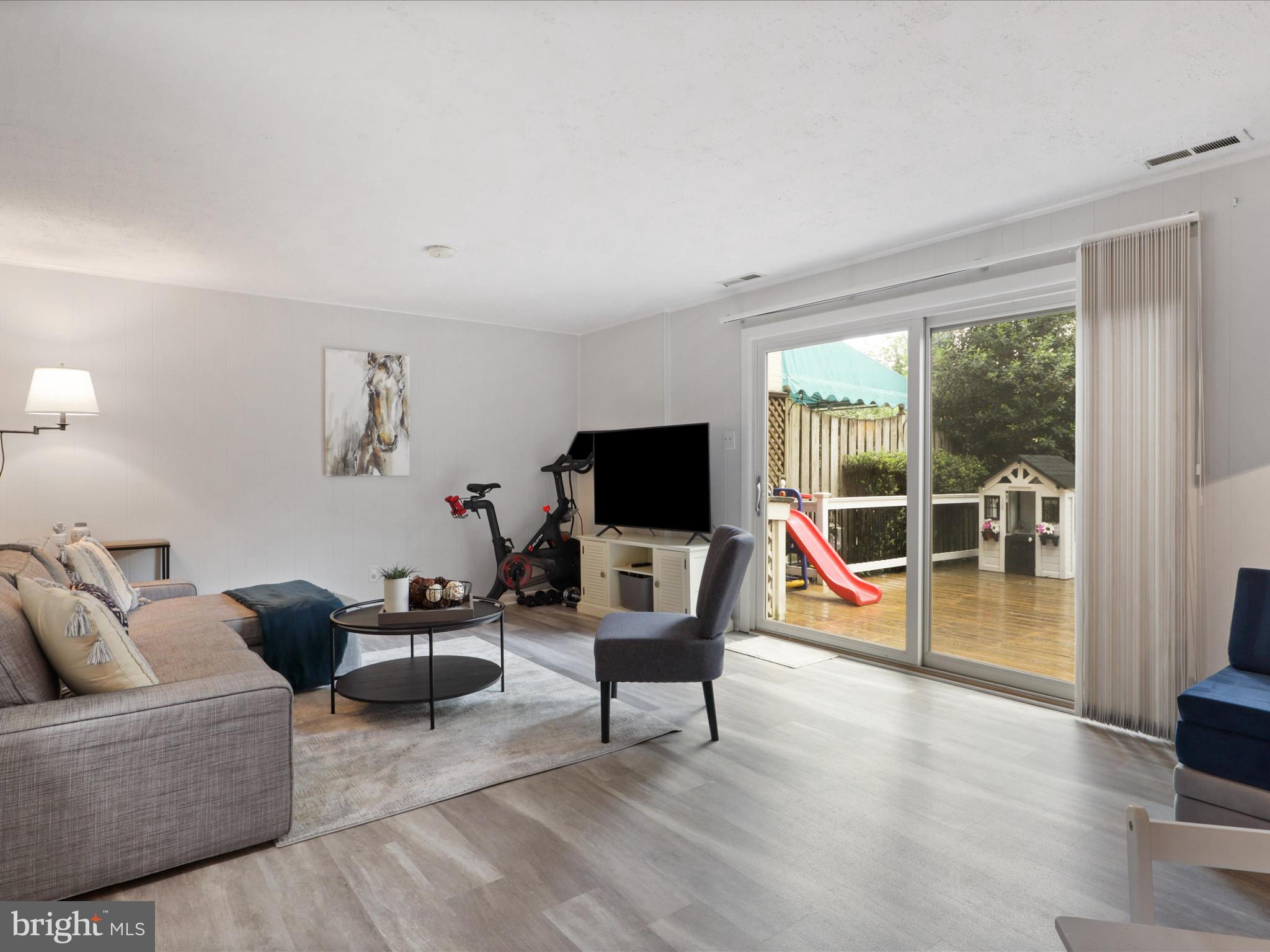 WOLFTRAPPE SQUARE - Residential