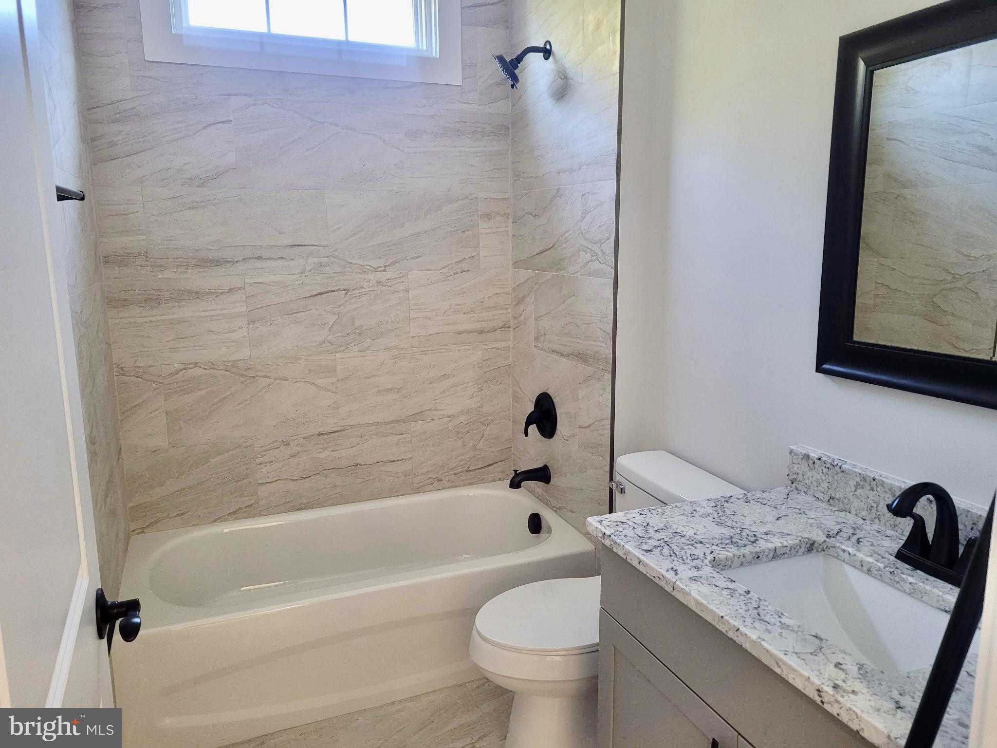 GLEBE HARBOR - Residential