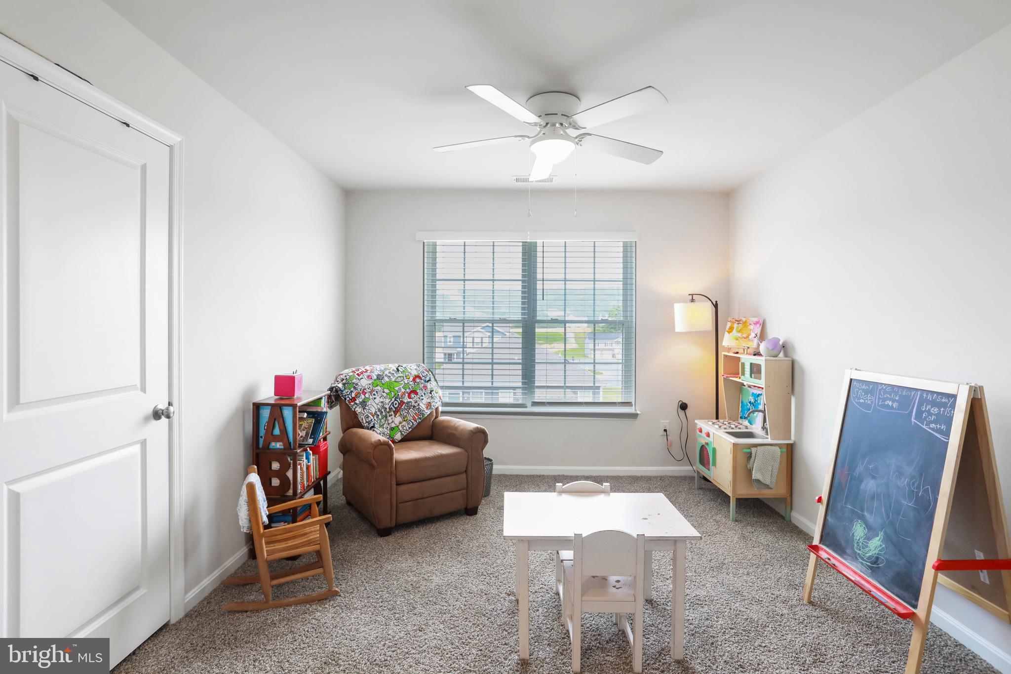 RED HILL - Residential