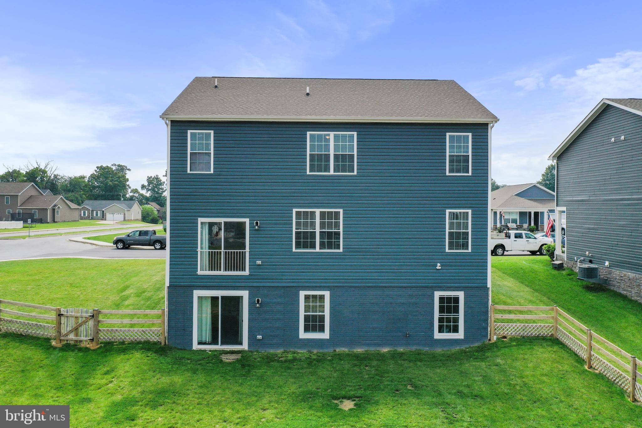 RED HILL - Residential