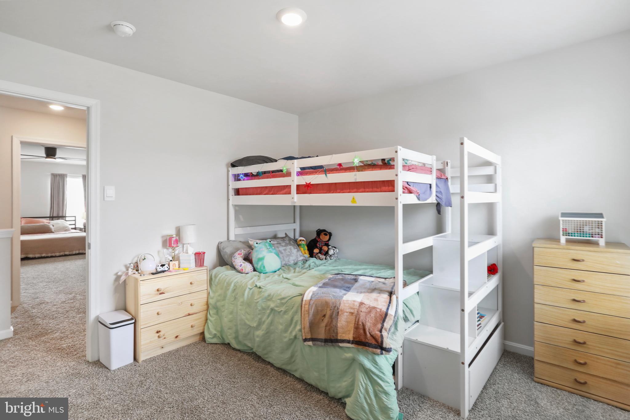 RED HILL - Residential