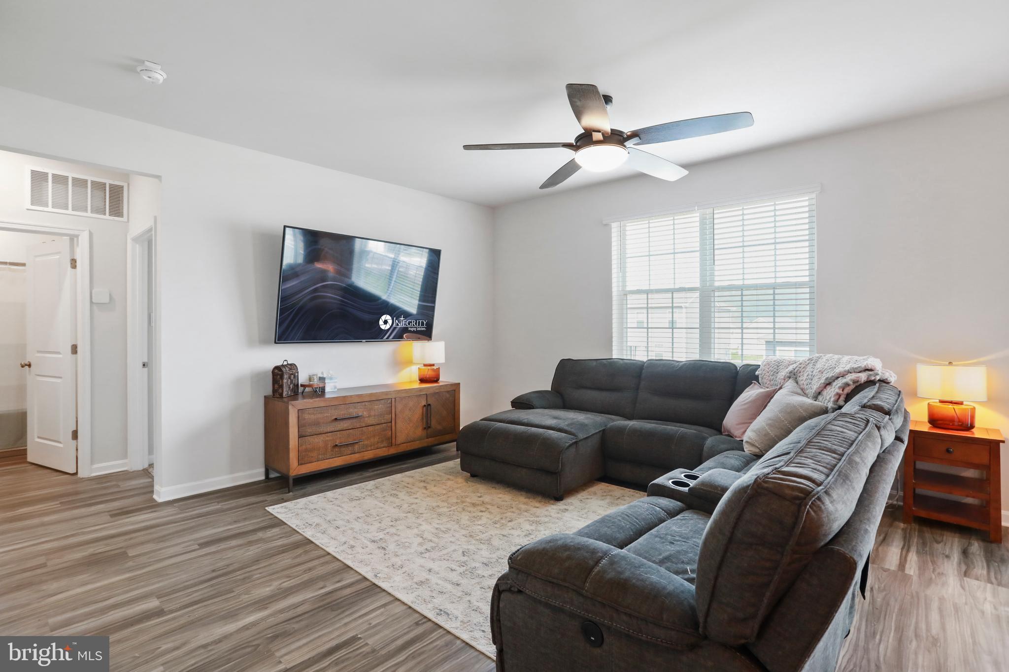 RED HILL - Residential