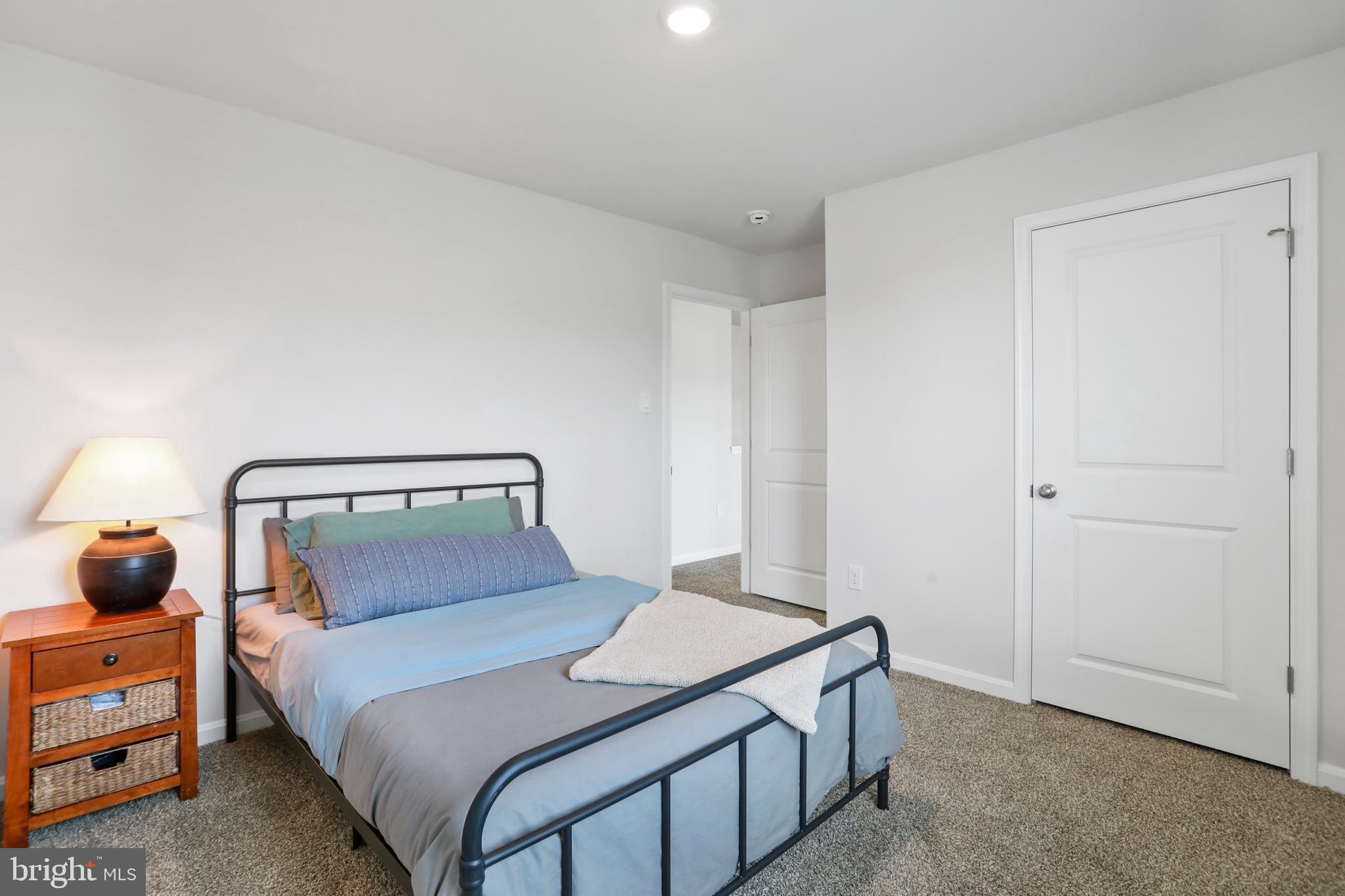 RED HILL - Residential