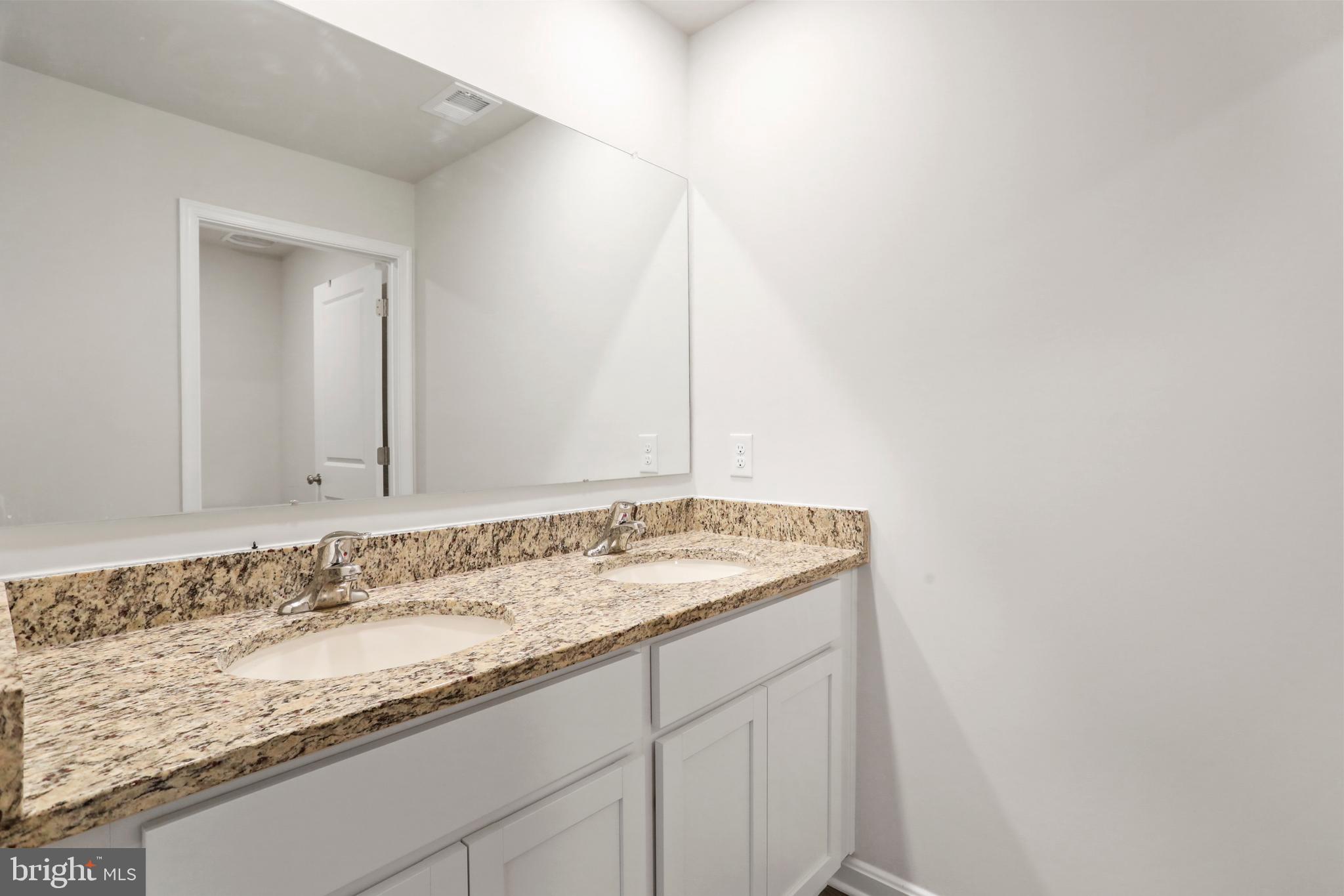 RED HILL - Residential