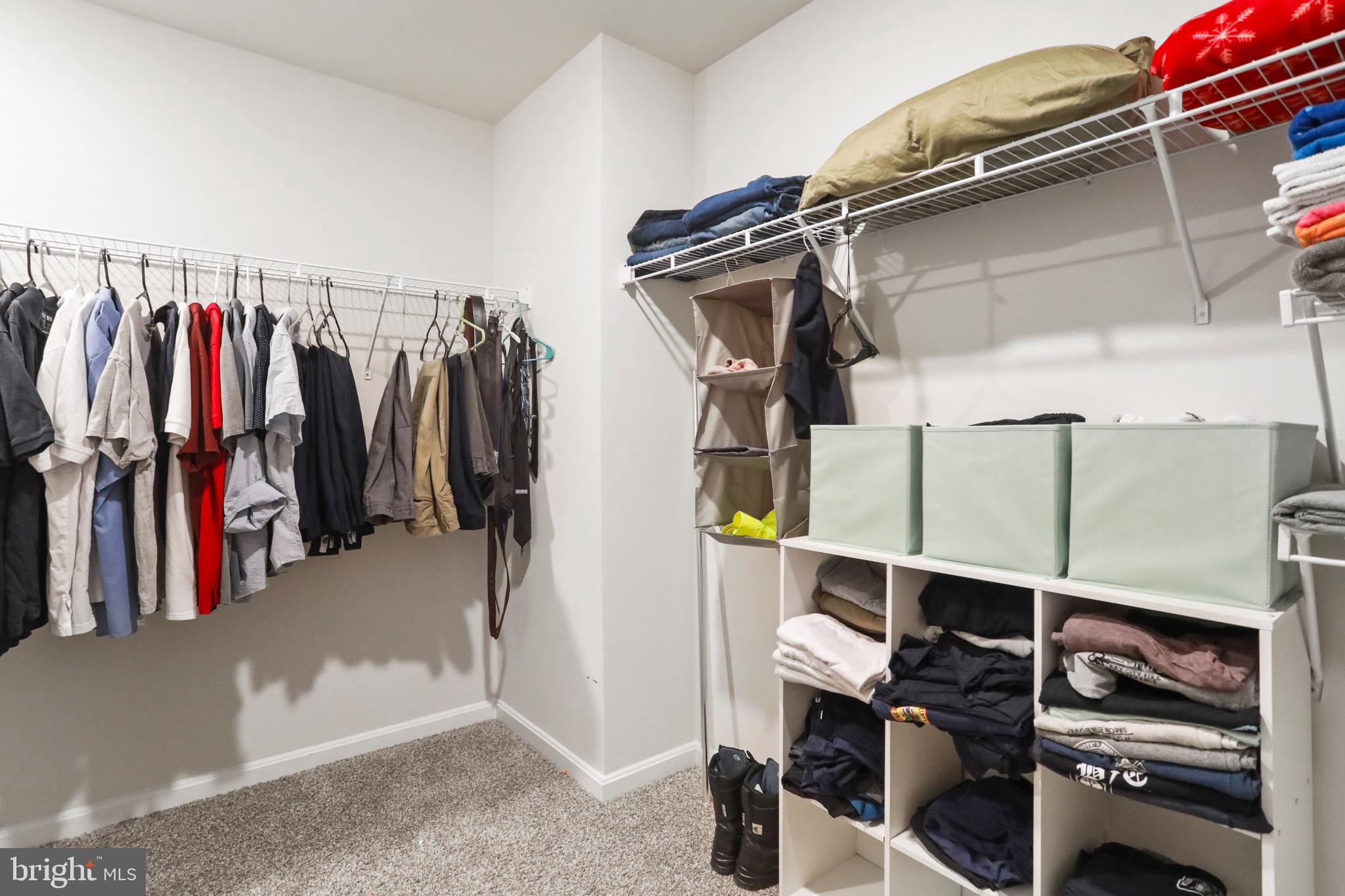 RED HILL - Residential