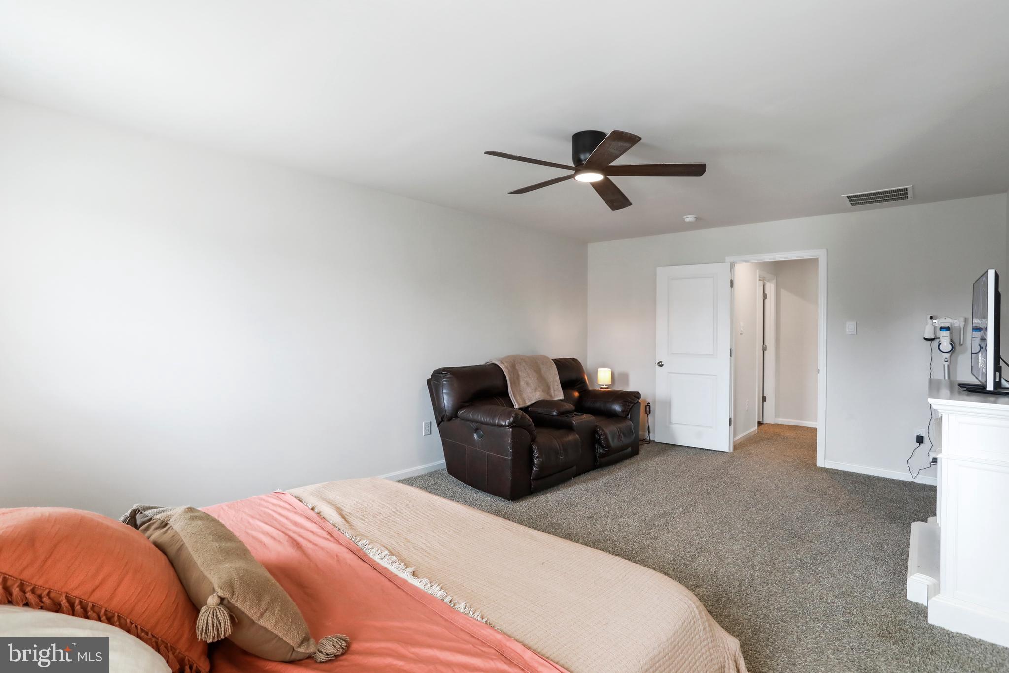 RED HILL - Residential