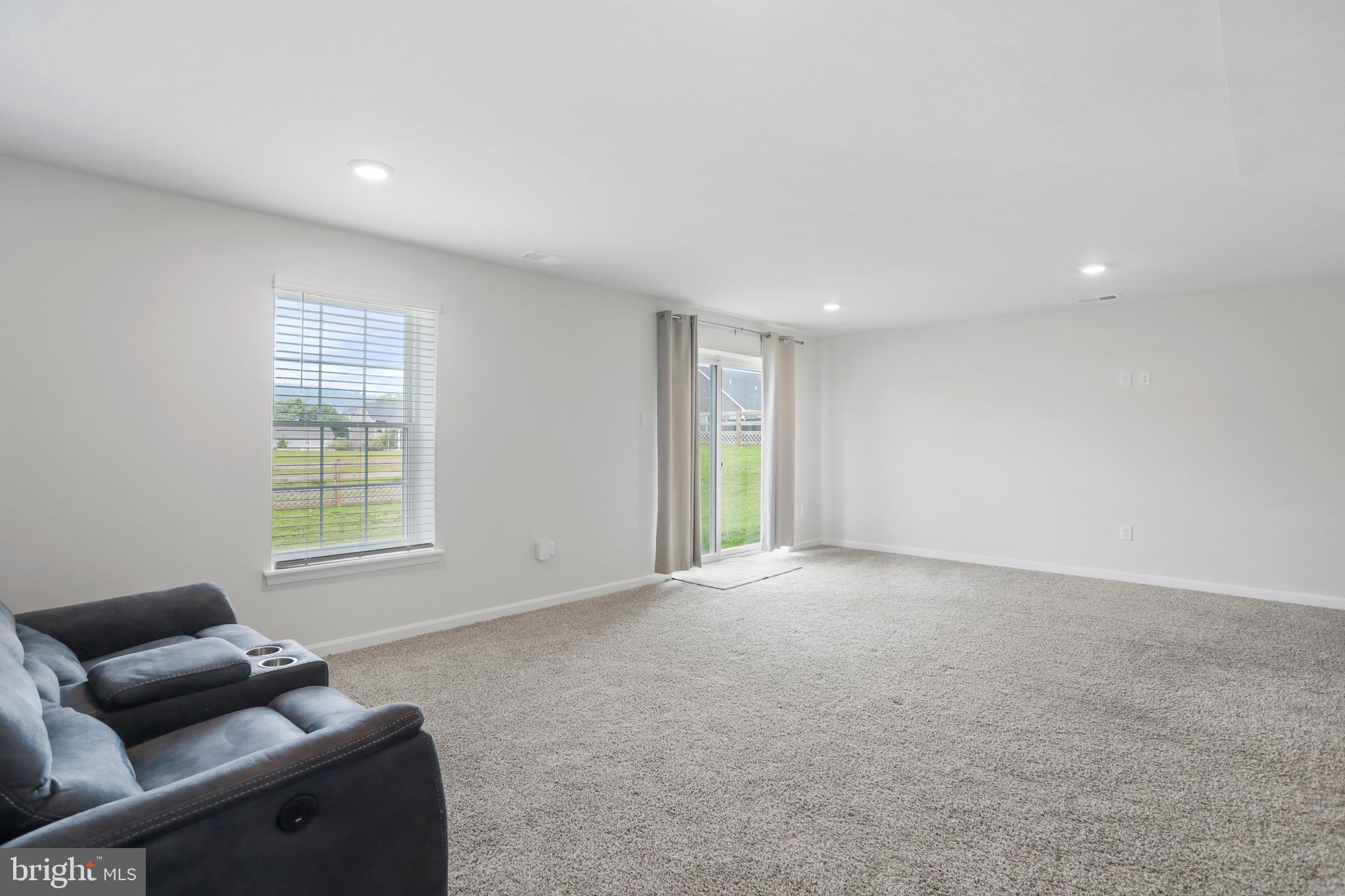 RED HILL - Residential