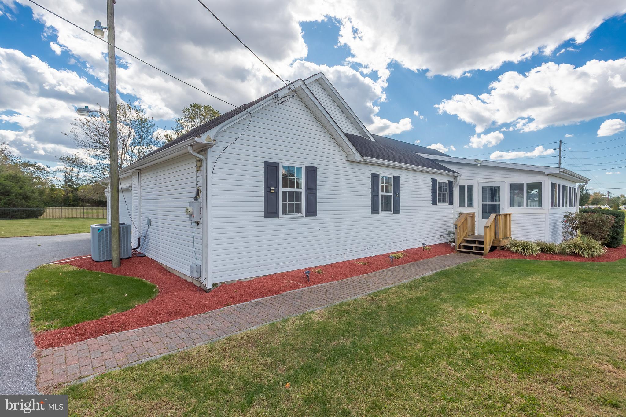 8952 CANNON ROAD