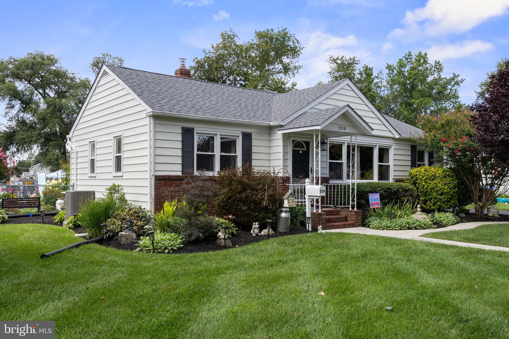 218 SPOUT SPRING AVENUE