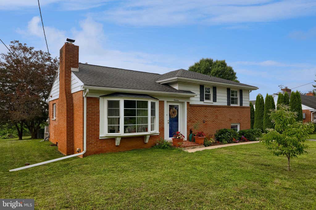 Photo of 19 Pleasant Drive, LANCASTER, PA 17602 (MLS # PALA2093324)