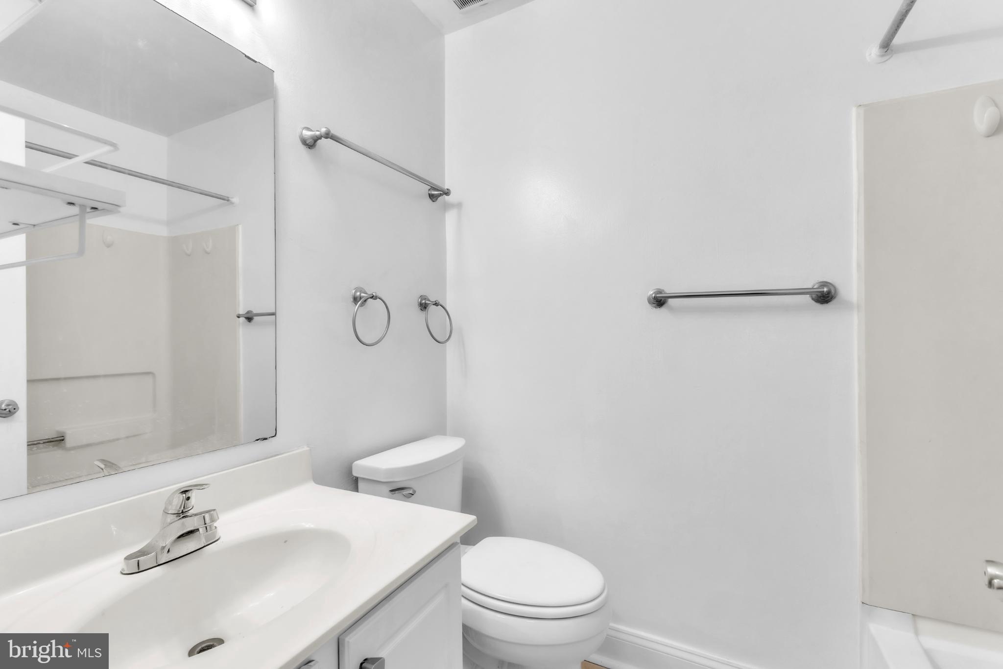 FLOWER HILL - Residential