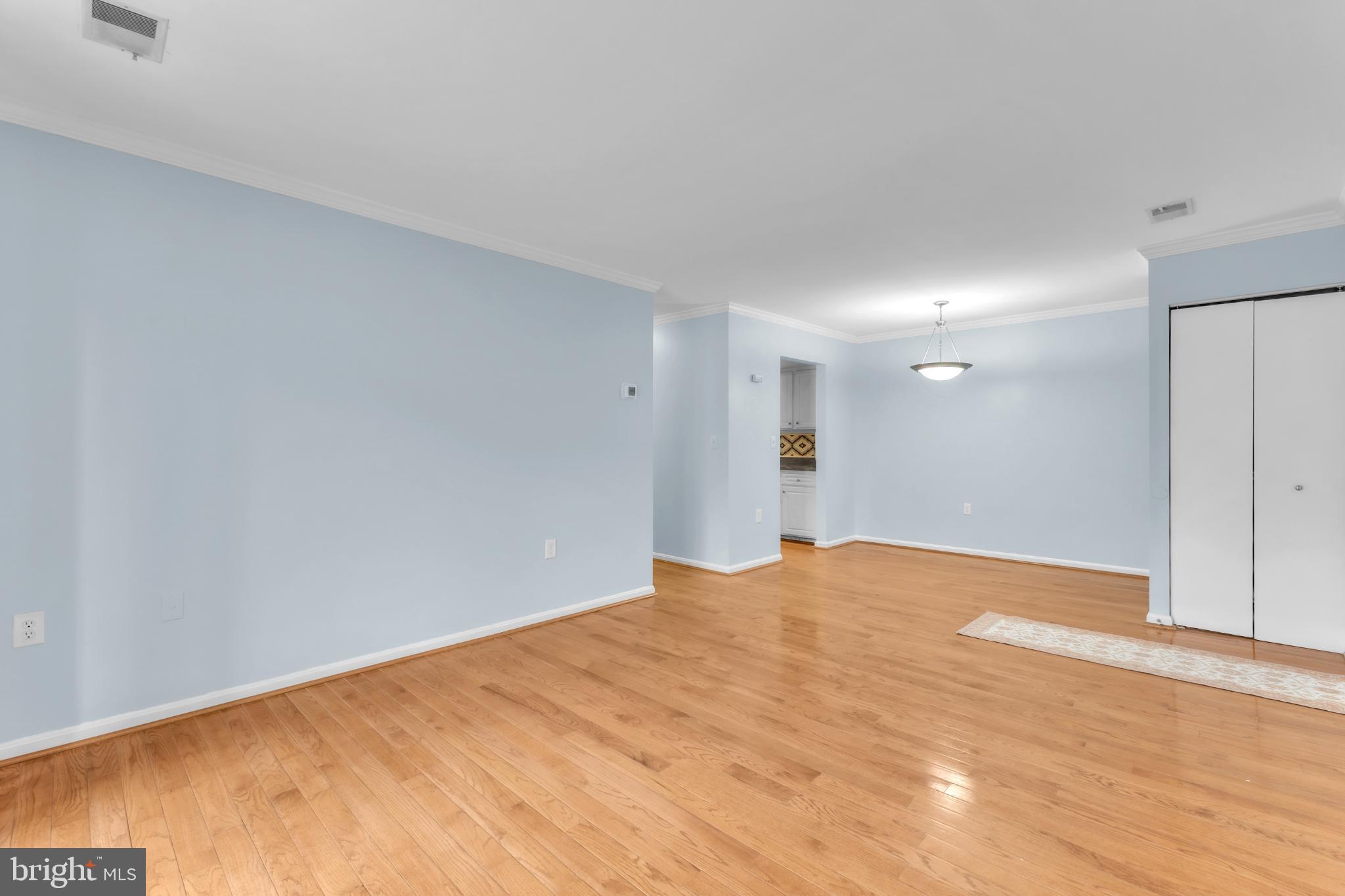 FLOWER HILL - Residential