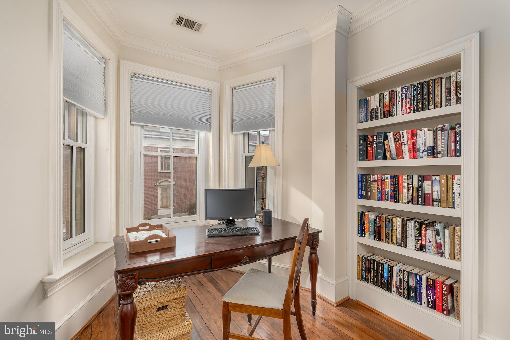 CAPITOL HILL - Residential