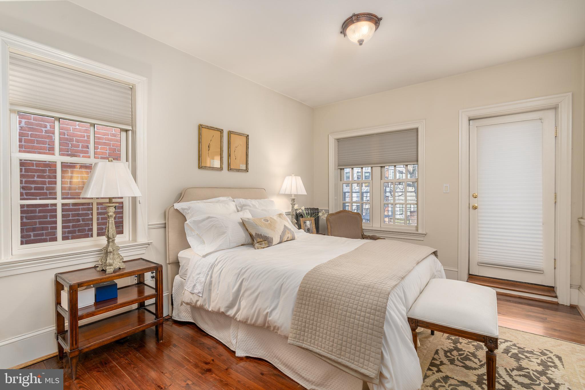 CAPITOL HILL - Residential